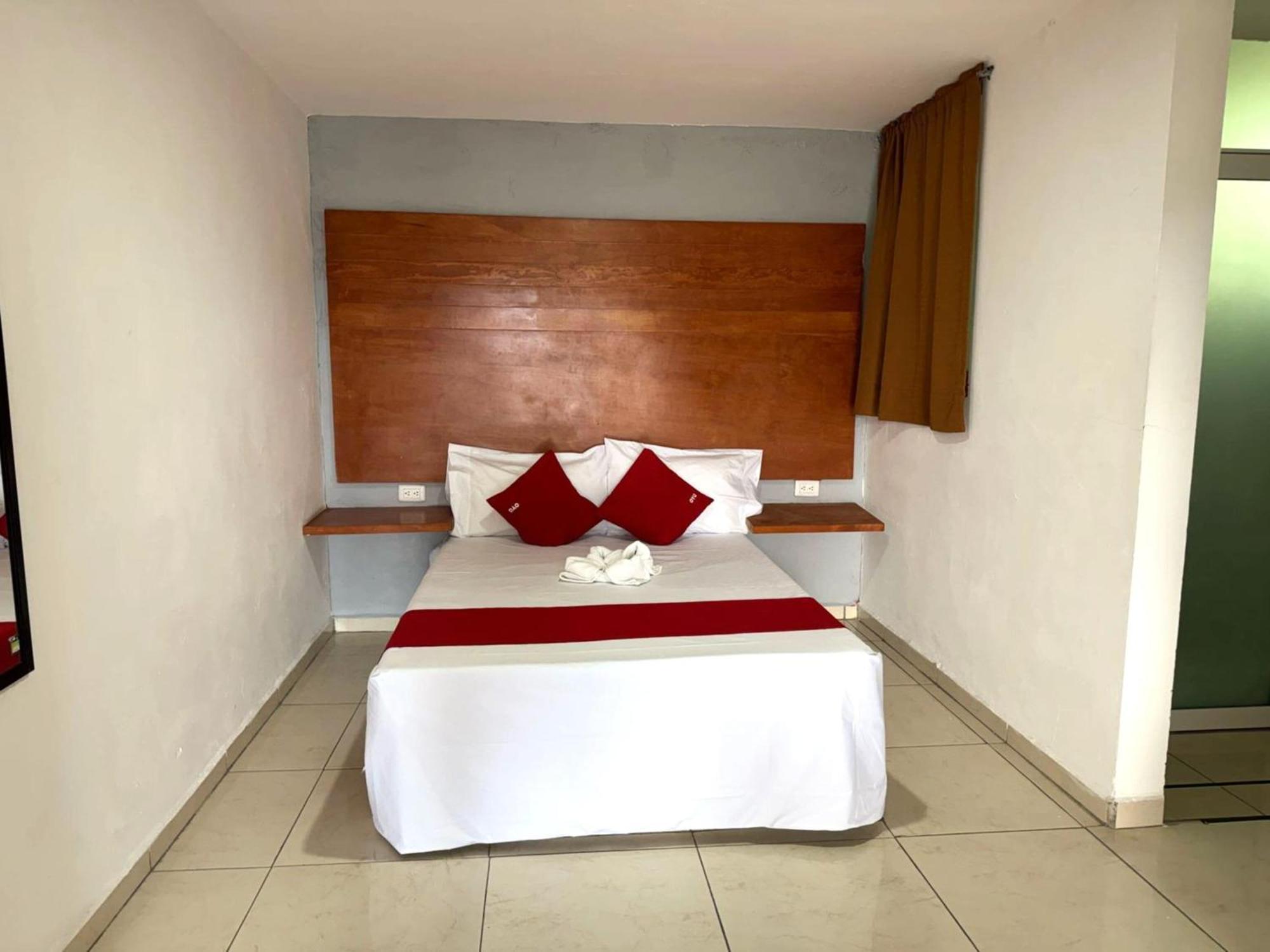Oyo Hotel Familiar Tollan Cholula Extérieur photo