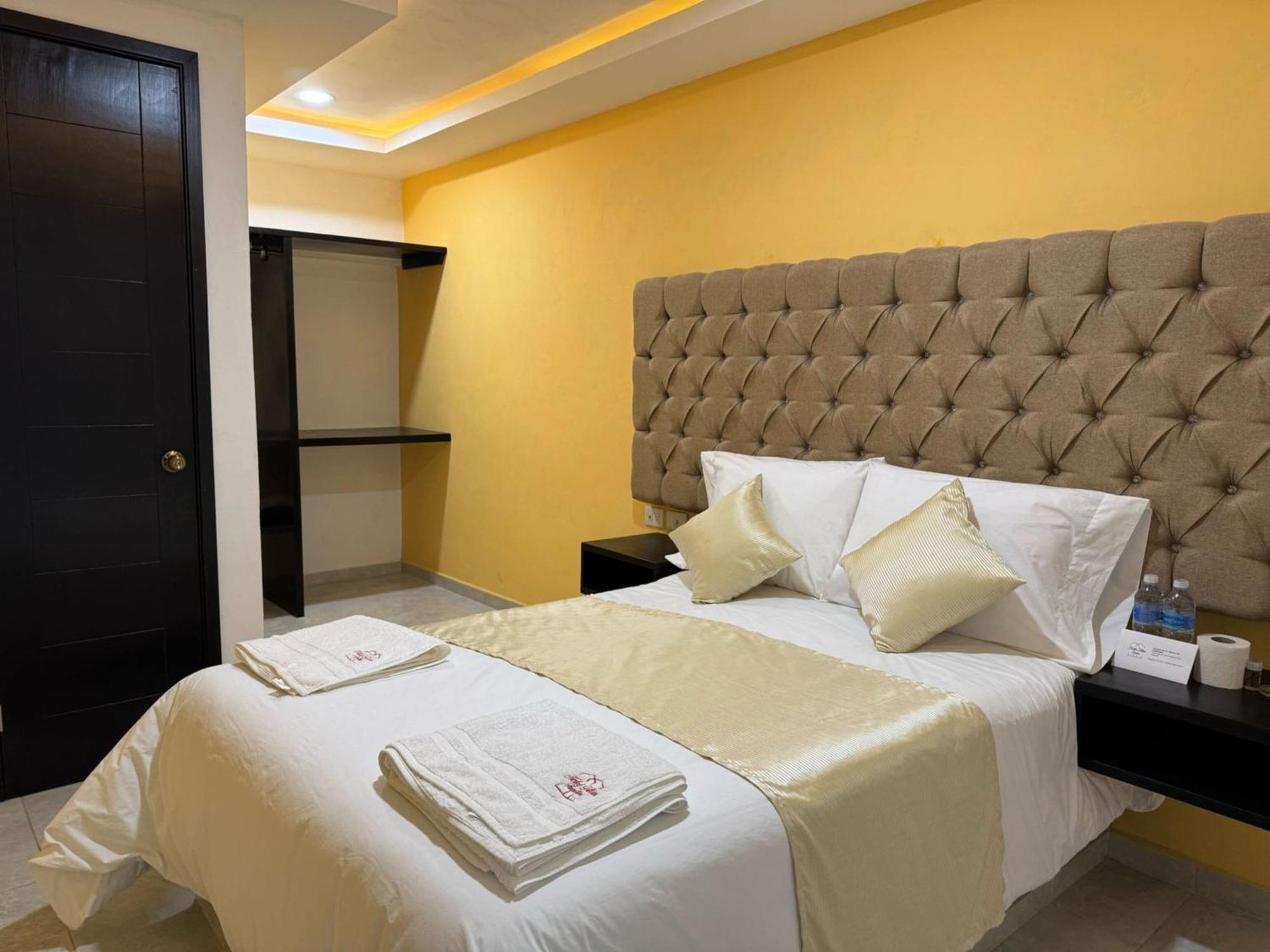 Oyo Hotel Familiar Tollan Cholula Extérieur photo