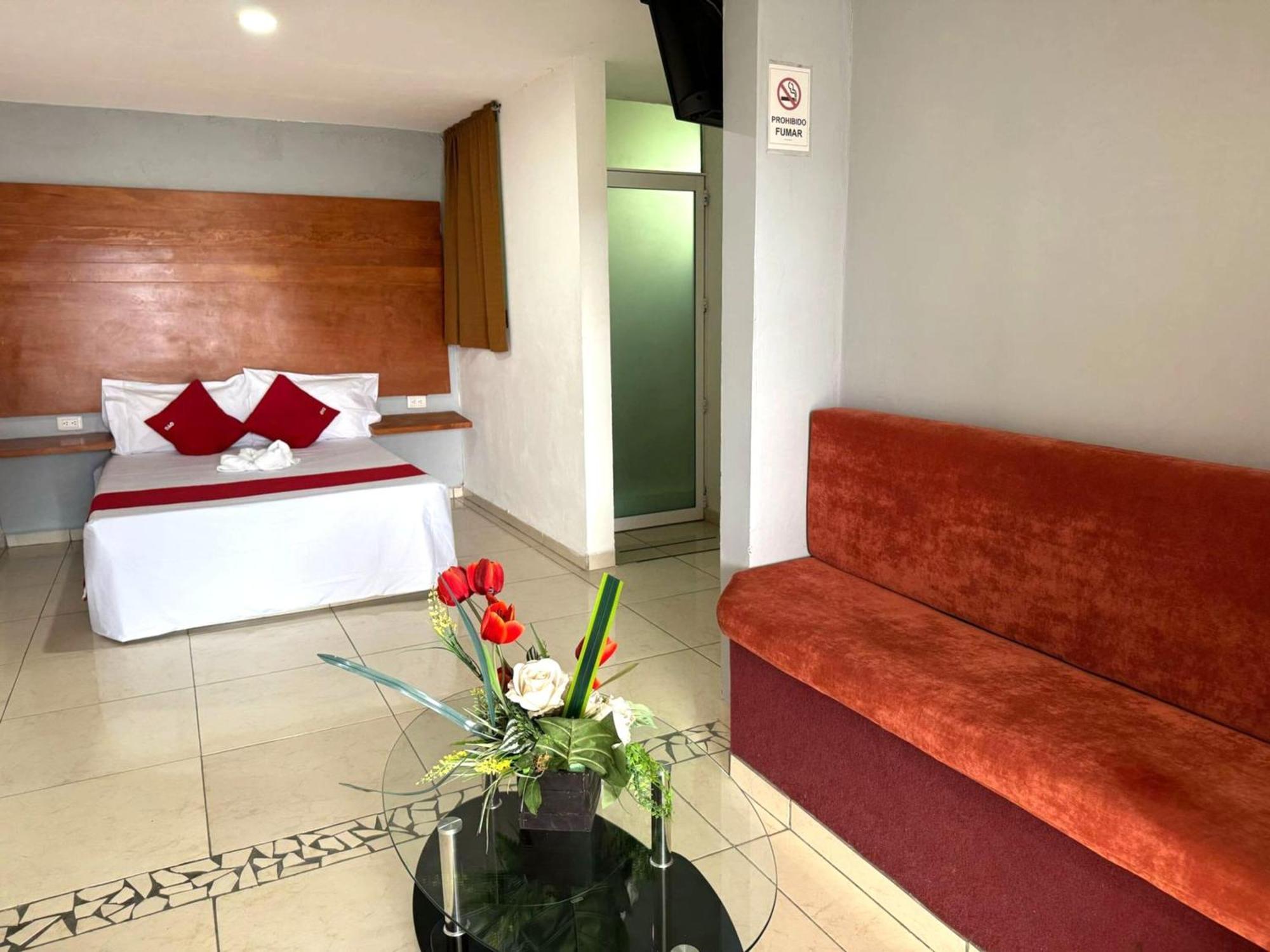 Oyo Hotel Familiar Tollan Cholula Extérieur photo
