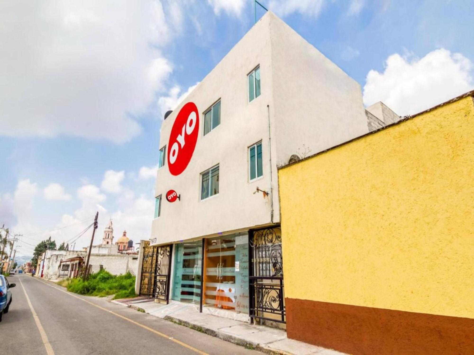 Oyo Hotel Familiar Tollan Cholula Extérieur photo